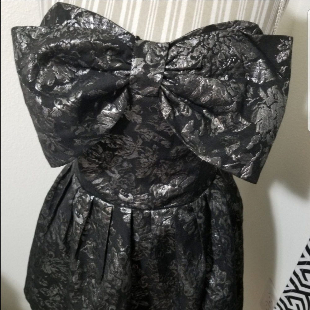 SOLD Closet Closing!⏳ Forever 21 | Brocade Dress
